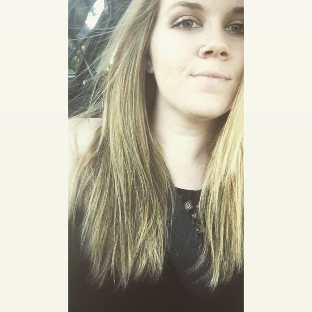 Meet your Posher, Abigail